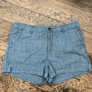 A new day lightweight denim shorts ladies size 12